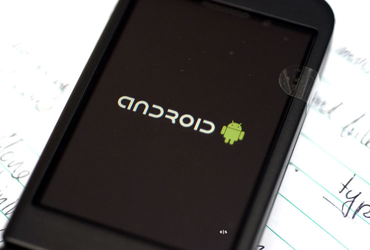 Attiva la Modalità Sviluppatore Android: scopri potenzialità nascoste e i loro rischi.